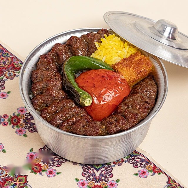 چلو کباب کوبیده